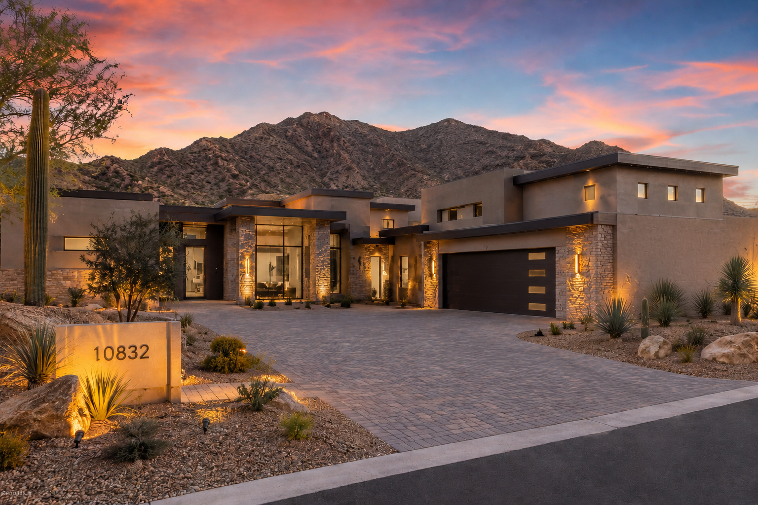 Paradise Valley luxury desert estate with pool